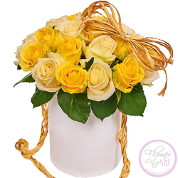 Бело - Желтые Розы в шляпной коробке